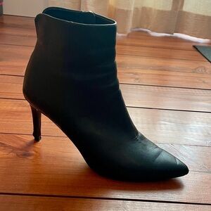 Steven Madden, size 8.5 black leather ankle boots.